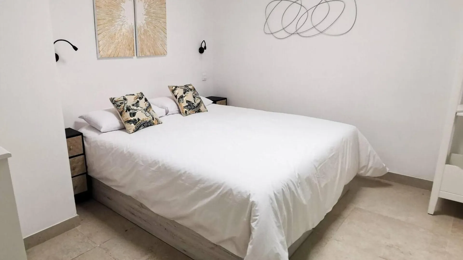 Stylish 2 Bedroom Bungalow By Pride Holiday Rentals 马斯帕洛马斯 度假居