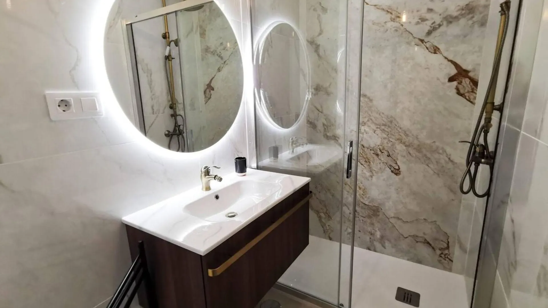 Stylish 2 Bedroom Bungalow By Pride Holiday Rentals 马斯帕洛马斯